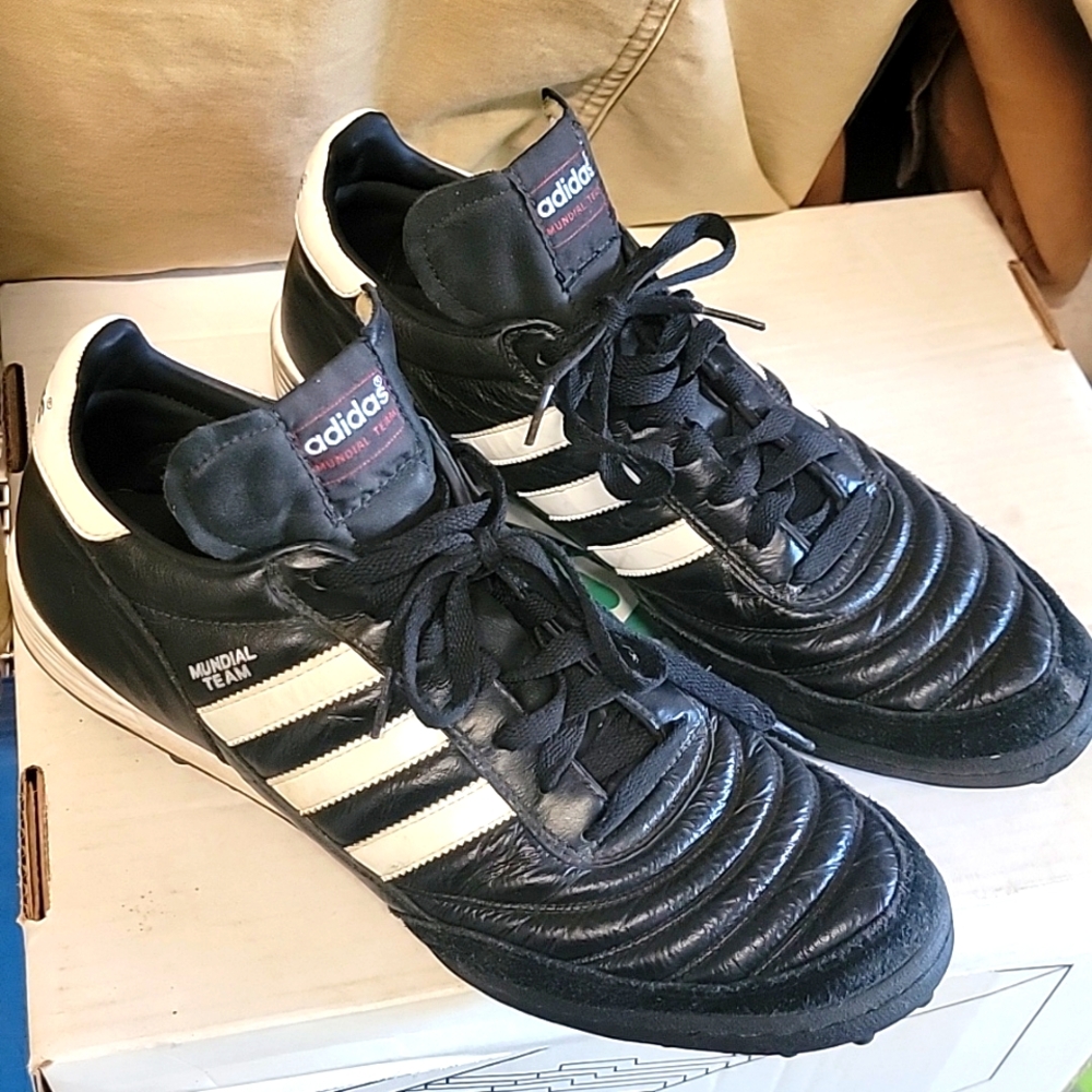 Adidas Mundial Team, Size 13.5 used